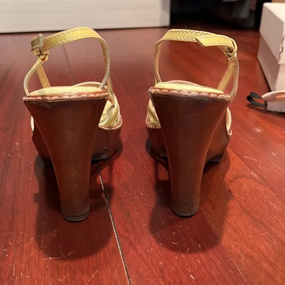 Sergio Rossi pltform sandal heals